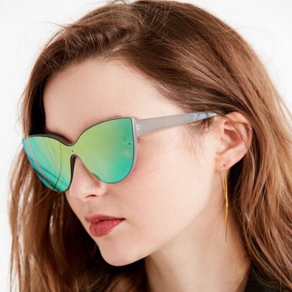 *LAST1* CAT EYE RETRO SUNGLASSES - Picture 2 of 3